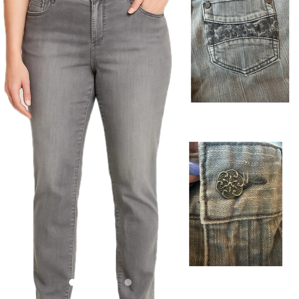 2 for $25
Christopher & Banks Women's‎ Straight Leg Gray Jeans